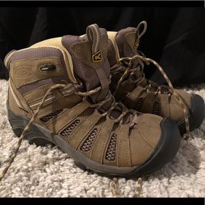 Keen hiking boots